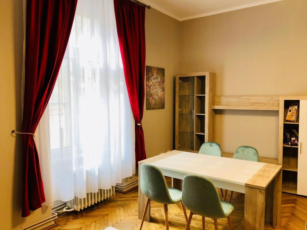 Ultra-Central Apartment Just In Union Squere Тимишоара Екстериор снимка