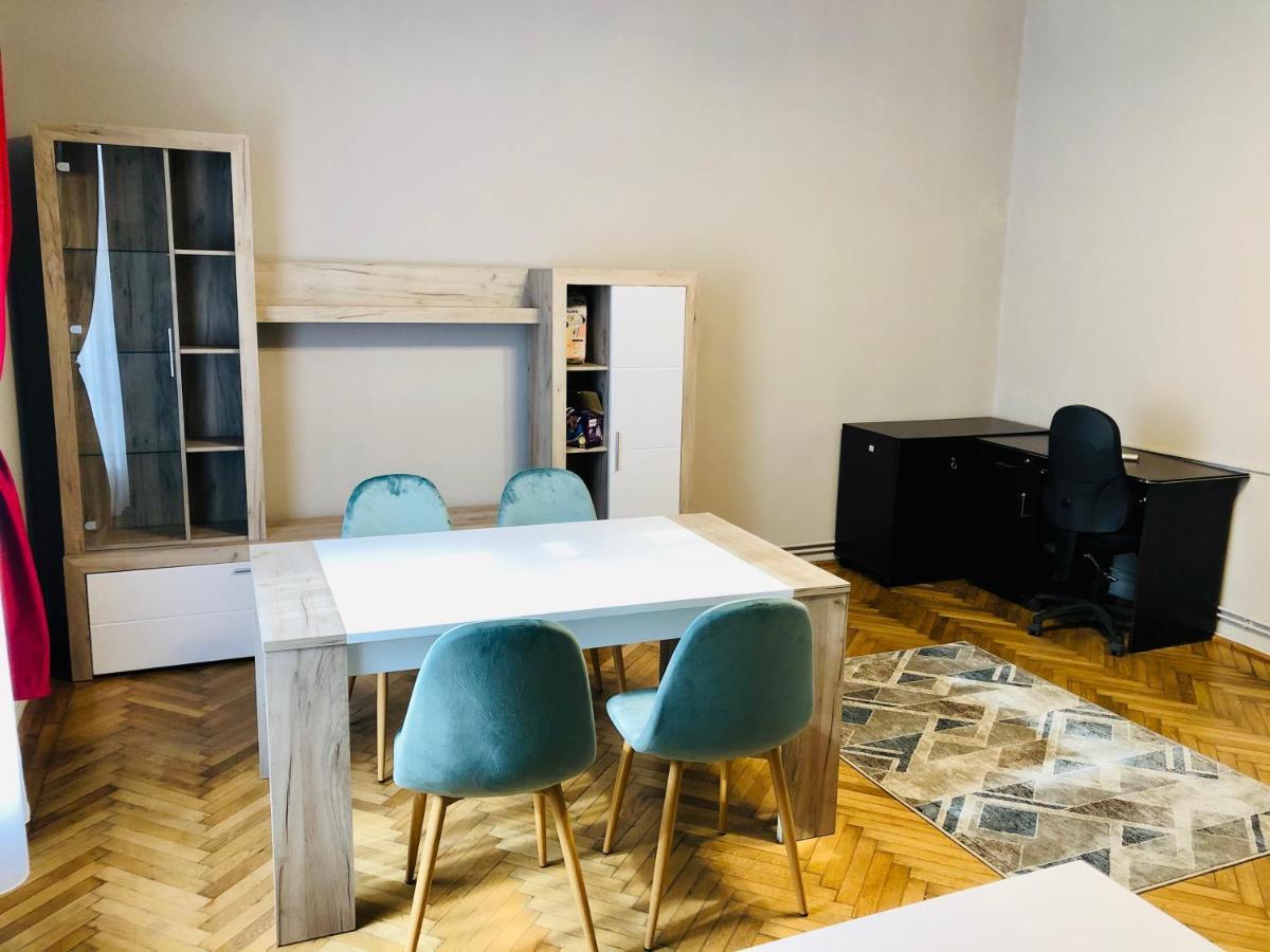 Ultra-Central Apartment Just In Union Squere Тимишоара Екстериор снимка