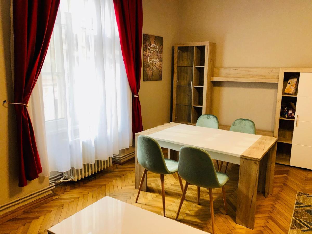 Ultra-Central Apartment Just In Union Squere Тимишоара Екстериор снимка