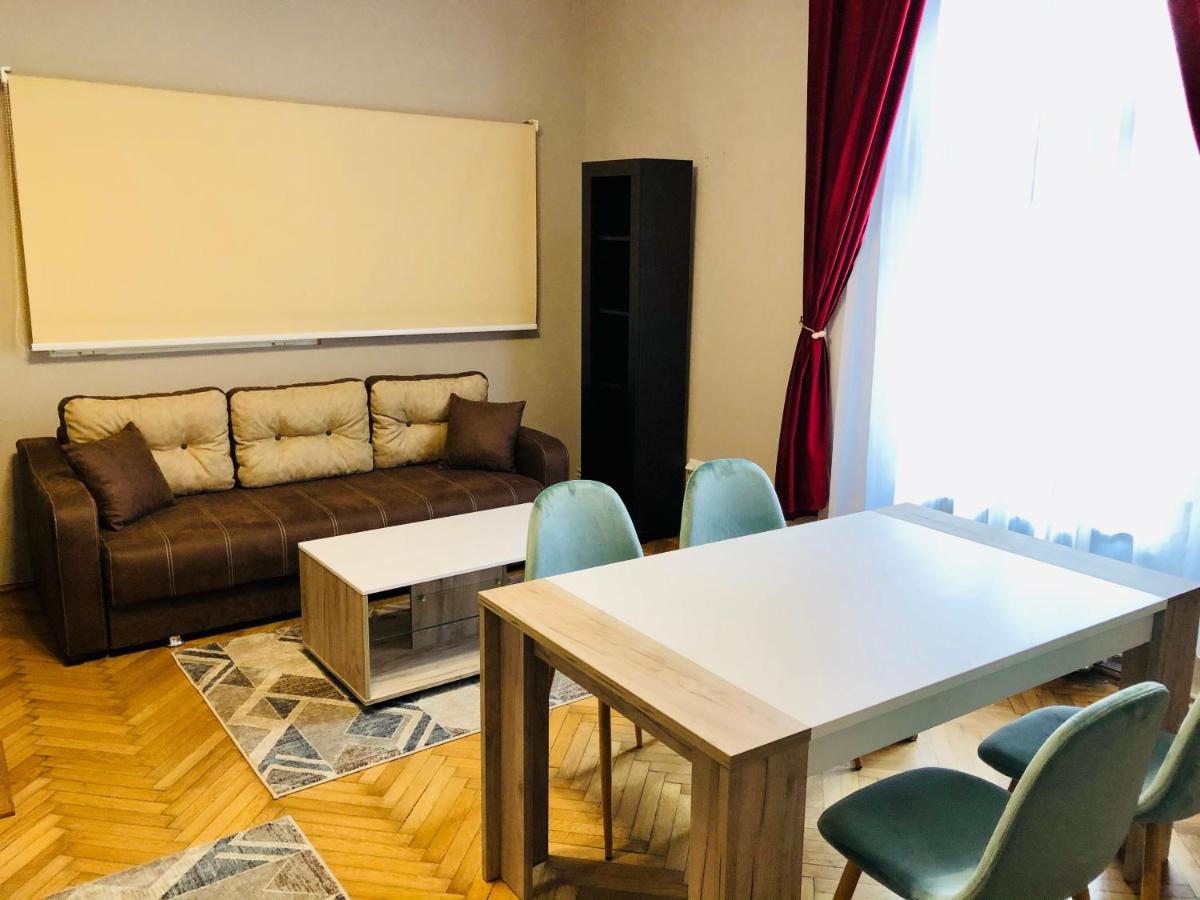 Ultra-Central Apartment Just In Union Squere Тимишоара Екстериор снимка