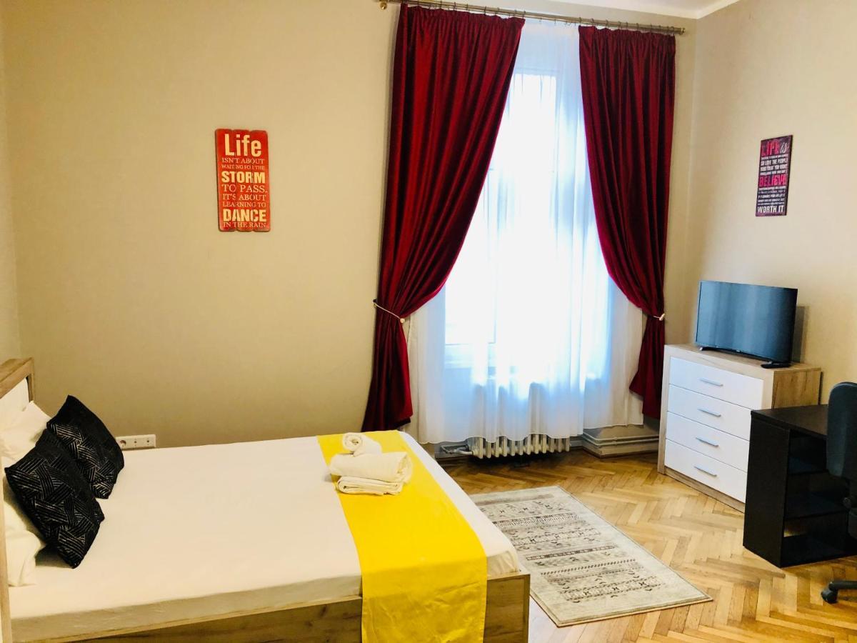 Ultra-Central Apartment Just In Union Squere Тимишоара Екстериор снимка