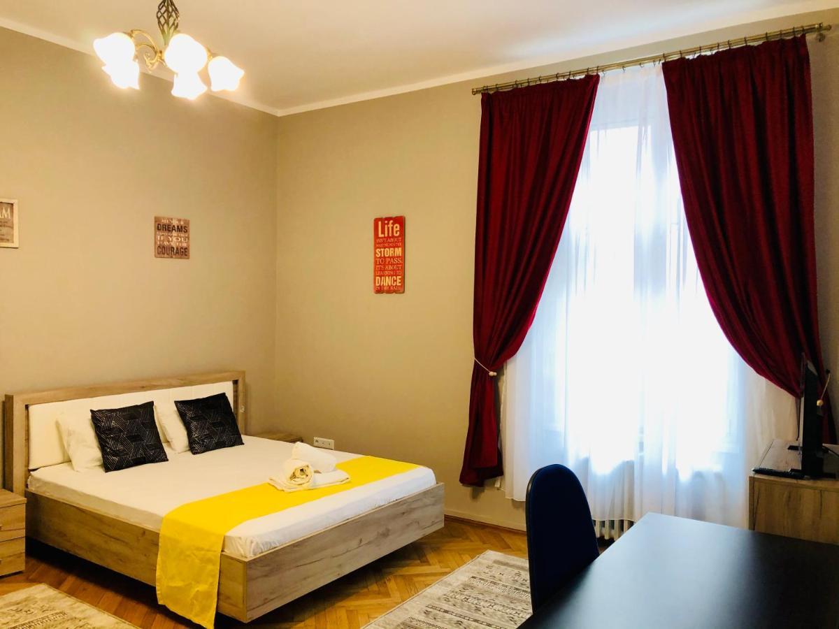Ultra-Central Apartment Just In Union Squere Тимишоара Екстериор снимка